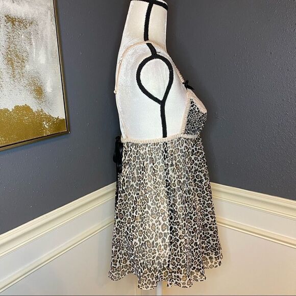 Victoria’s Secret leopard lace lined nightie - Picture 5 of 10